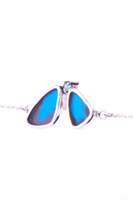 2--A-2F-6F-Silver-butterfly-bracelet-with-blue-topaz-birthstone-Royal-Blue-half-Papilio-Ulysses